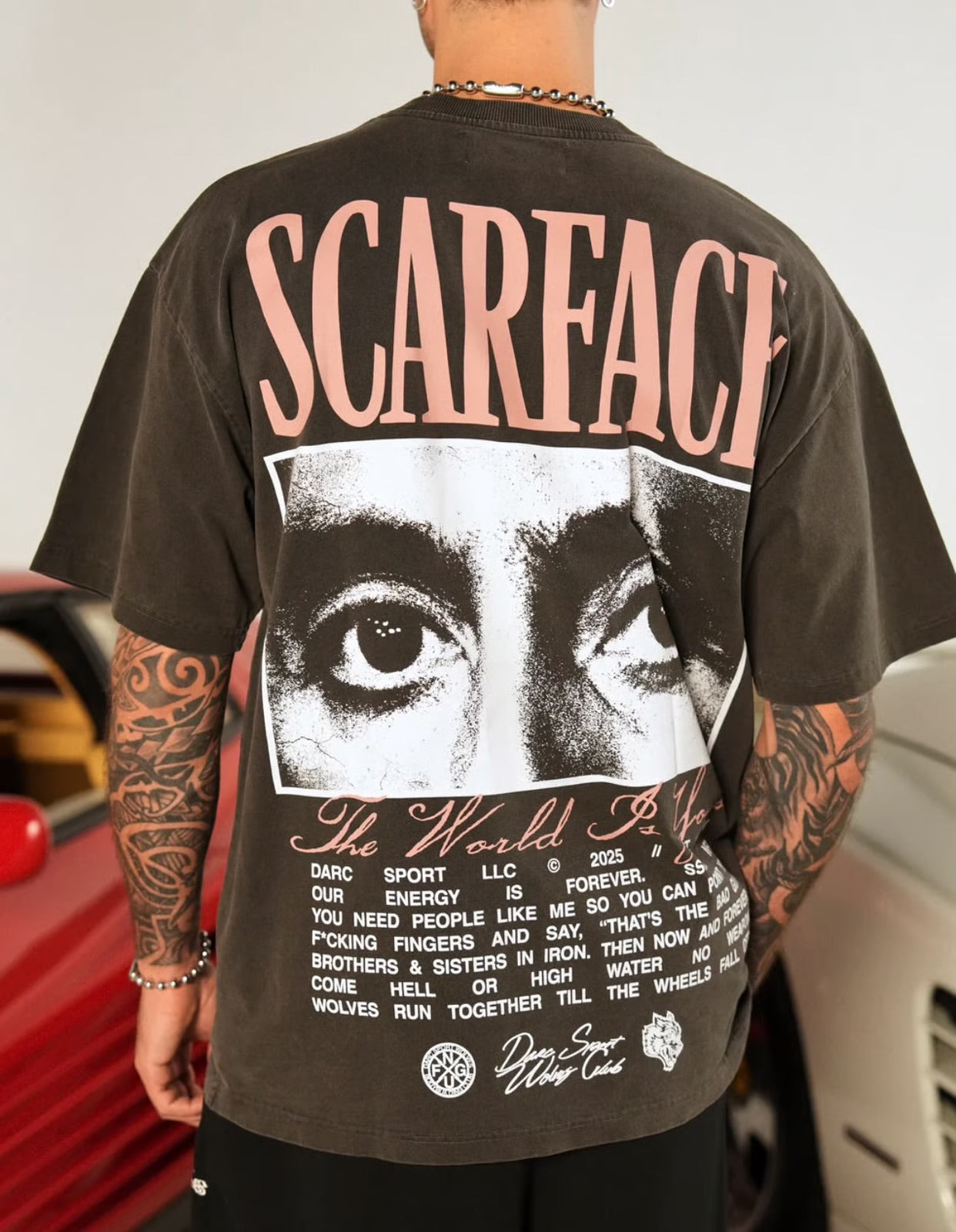 CAMISETA OVERSIZED -  THE EYES CHICO CHARCOAL